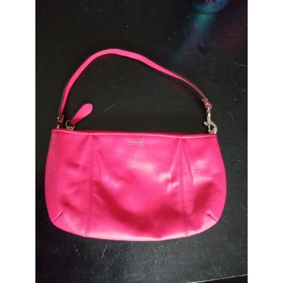 Coach Fuchsia Pink Clutch Bag Medium With Card Holder - Picture 1 of 9